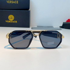Versace范思哲美杜莎八角飞行员墨镜 | 定义男士奢潮态度 ✨范思哲标志性的美杜莎头像徽标为灵魂,将 Versace范思哲美杜莎八角飞行员墨镜 | 定义男士奢潮态度 ✨范思哲标志性的美杜莎头像徽标为灵魂,将