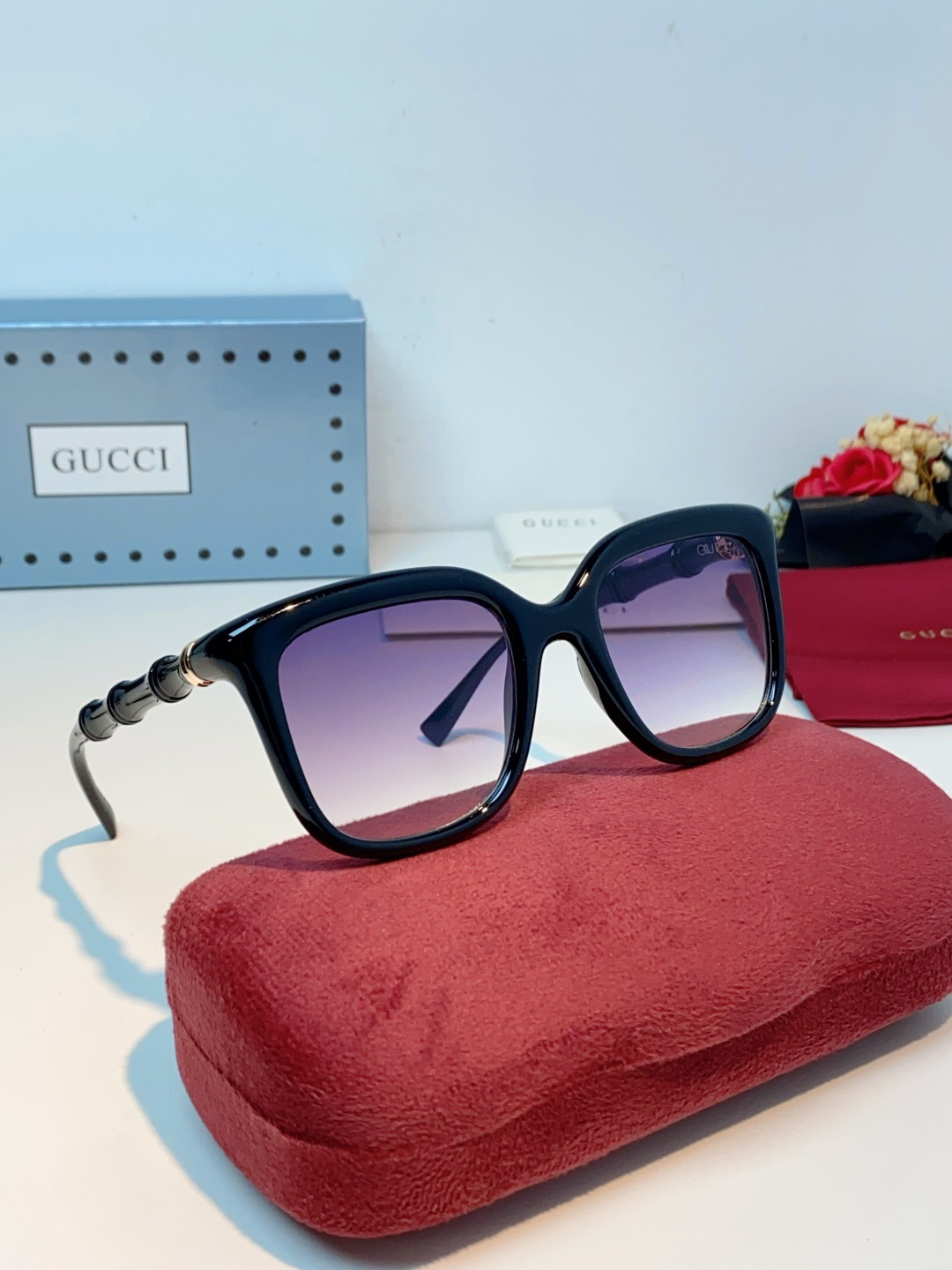 GUCCI古奇 2026新款竹节系列太阳镜，将品牌标志性的竹节元素与现代复古美学完美融合，是自带优雅气质