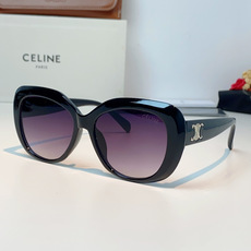Celine赛林 凯旋门系列猫眼太阳镜 | 不费力的法式复古腔调这副墨镜以经典的猫眼轮廓为基底,高光镜框 Celine赛林 凯旋门系列猫眼太阳镜 | 不费力的法式复古腔调这副墨镜以经典的猫眼轮廓为基底,高光镜框