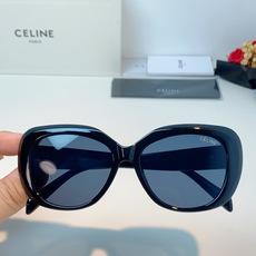 Celine赛林 凯旋门系列猫眼太阳镜 | 不费力的法式复古腔调这副墨镜以经典的猫眼轮廓为基底,高光镜框 Celine赛林 凯旋门系列猫眼太阳镜 | 不费力的法式复古腔调这副墨镜以经典的猫眼轮廓为基底,高光镜框