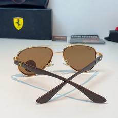 RayBan雷朋 × 法拉利 2026新款联名飞行员偏光太阳镜 | 速度与经典的碰撞这副墨镜以经典的飞行 RayBan雷朋 × 法拉利 2026新款联名飞行员偏光太阳镜 | 速度与经典的碰撞这副墨镜以经典的飞行