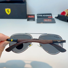 RayBan雷朋 × 法拉利 2026新款联名飞行员偏光太阳镜 | 速度与经典的碰撞这副墨镜以经典的飞行 RayBan雷朋 × 法拉利 2026新款联名飞行员偏光太阳镜 | 速度与经典的碰撞这副墨镜以经典的飞行