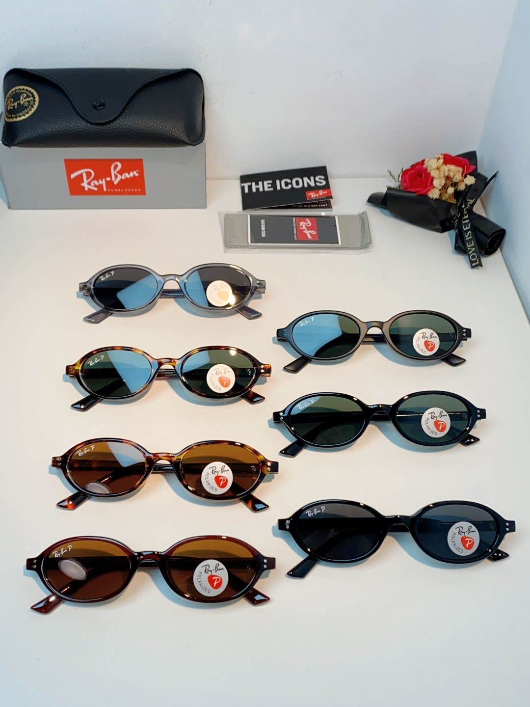 RayBan雷朋 2026新款复古椭圆偏光墨镜｜千禧辣妹本命镜框，自带90年代复古滤镜的椭圆小框，利落黑
