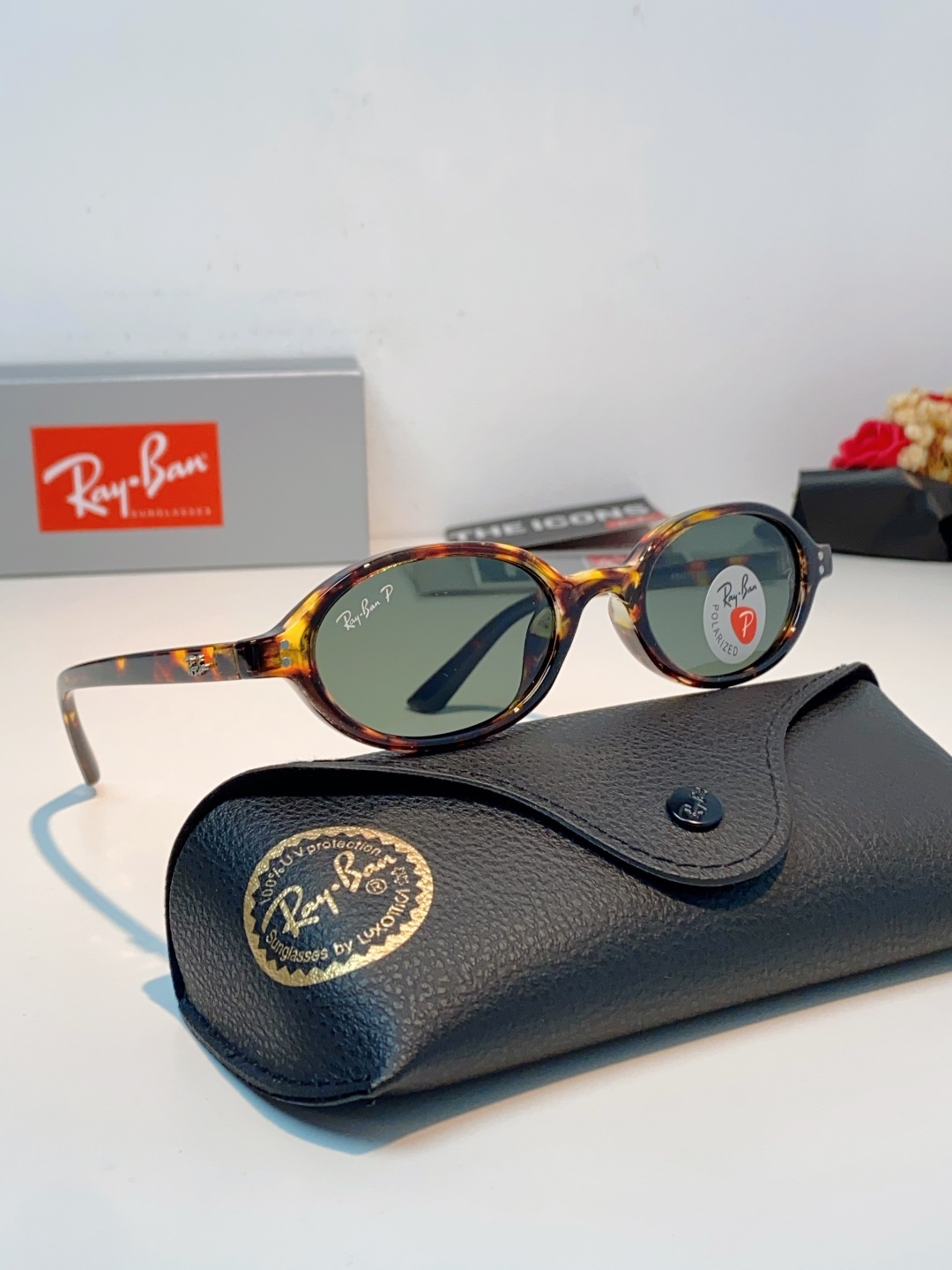 RayBan雷朋 2026新款复古椭圆偏光墨镜｜千禧辣妹本命镜框，自带90年代复古滤镜的椭圆小框，利落黑