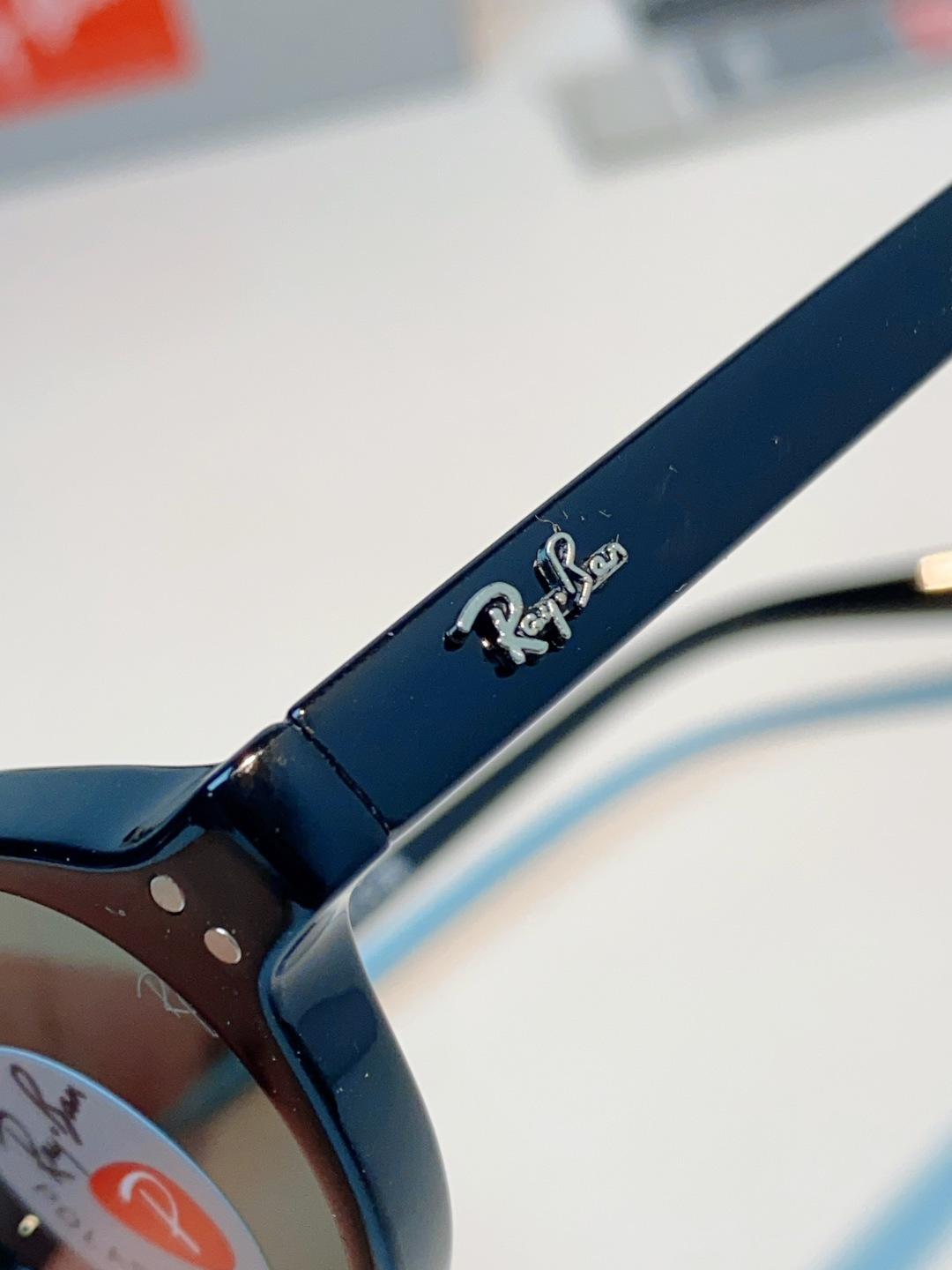 RayBan雷朋 2026新款复古椭圆偏光墨镜｜千禧辣妹本命镜框，自带90年代复古滤镜的椭圆小框，利落黑