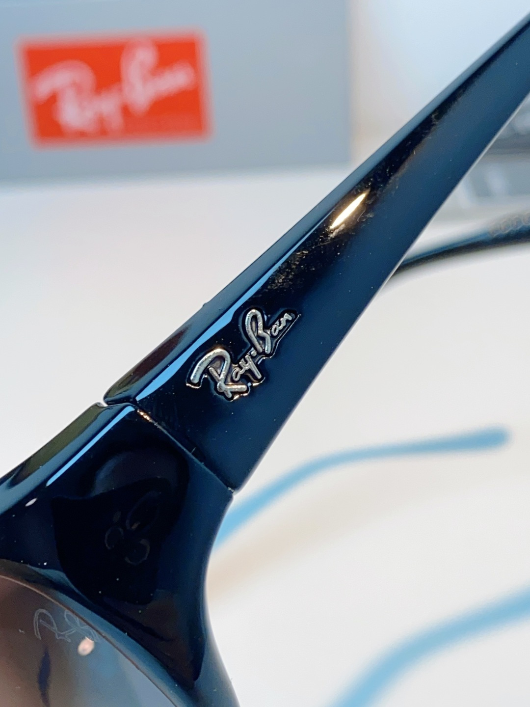 RayBan雷朋 2026新款复古窄框永不过时,经典运动小圆镜上线,全框低调显瘦,窄长镜框修饰方圆脸、鹅 RayBan雷朋 2026新款复古窄框永不过时,经典运动小圆镜上线,全框低调显瘦,窄长镜框修饰方圆脸、鹅