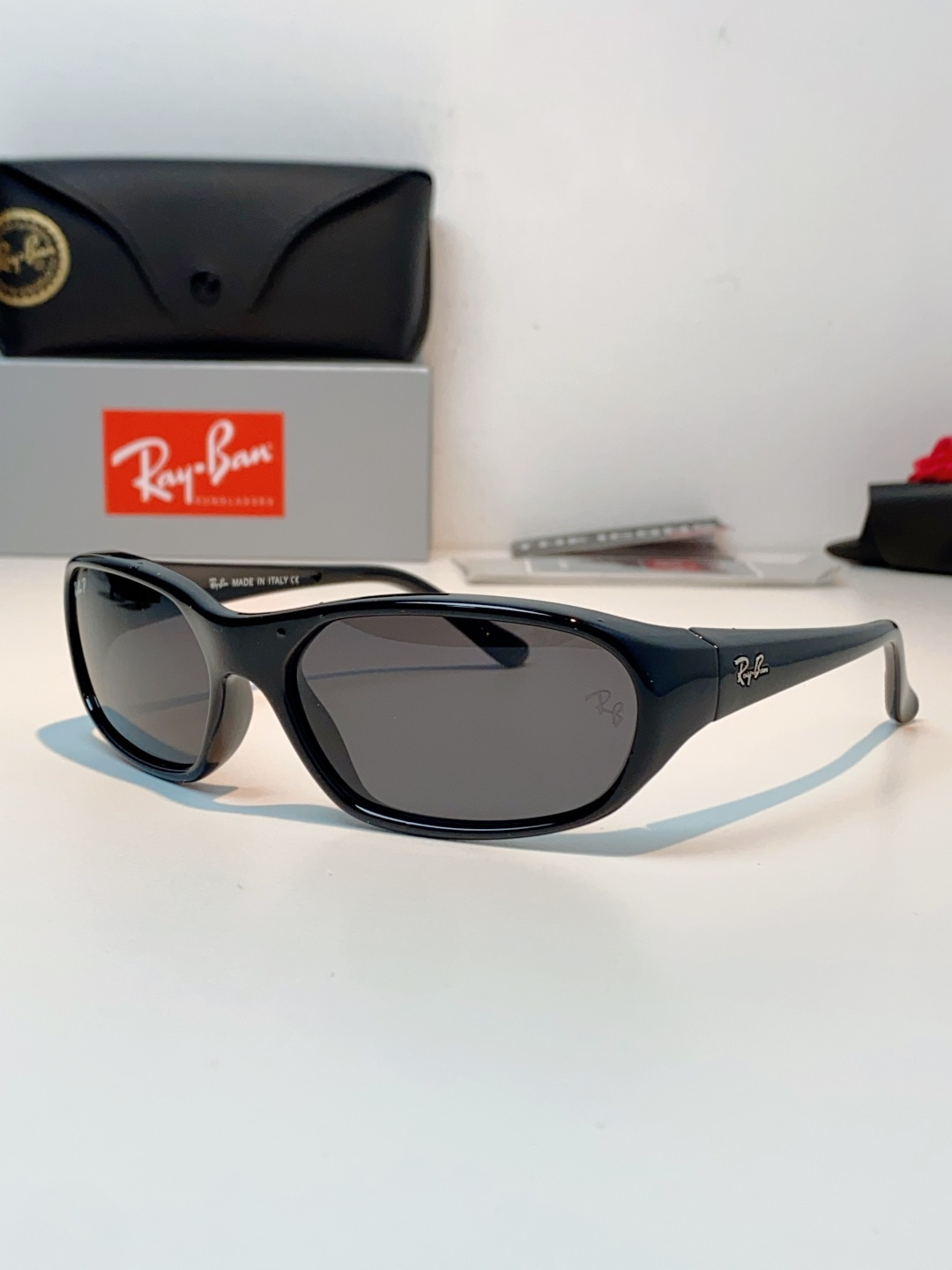 RayBan雷朋 2026新款复古窄框永不过时,经典运动小圆镜上线,全框低调显瘦,窄长镜框修饰方圆脸、鹅 RayBan雷朋 2026新款复古窄框永不过时,经典运动小圆镜上线,全框低调显瘦,窄长镜框修饰方圆脸、鹅