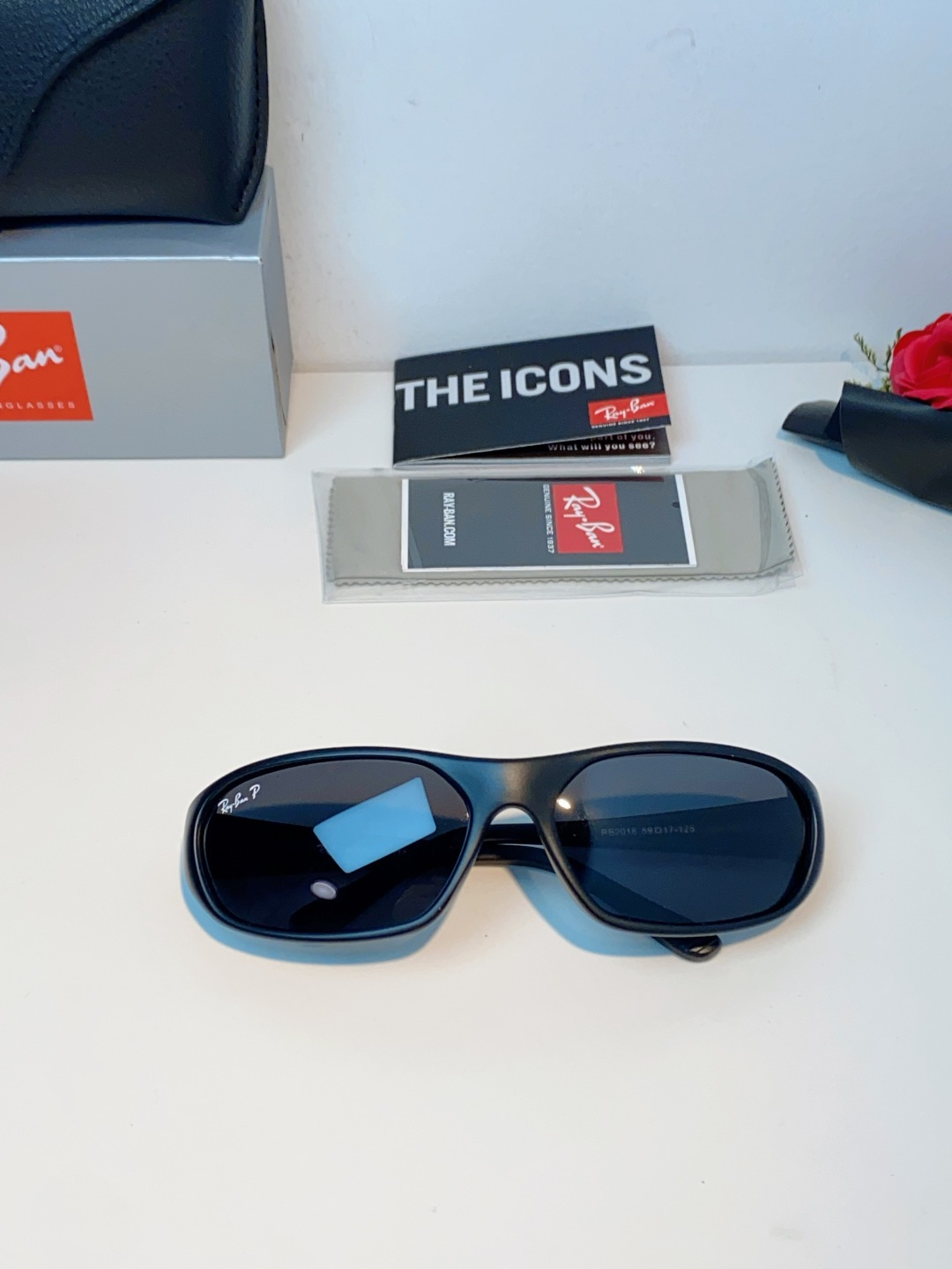 RayBan雷朋 2026新款复古窄框永不过时,经典运动小圆镜上线,全框低调显瘦,窄长镜框修饰方圆脸、鹅 RayBan雷朋 2026新款复古窄框永不过时,经典运动小圆镜上线,全框低调显瘦,窄长镜框修饰方圆脸、鹅