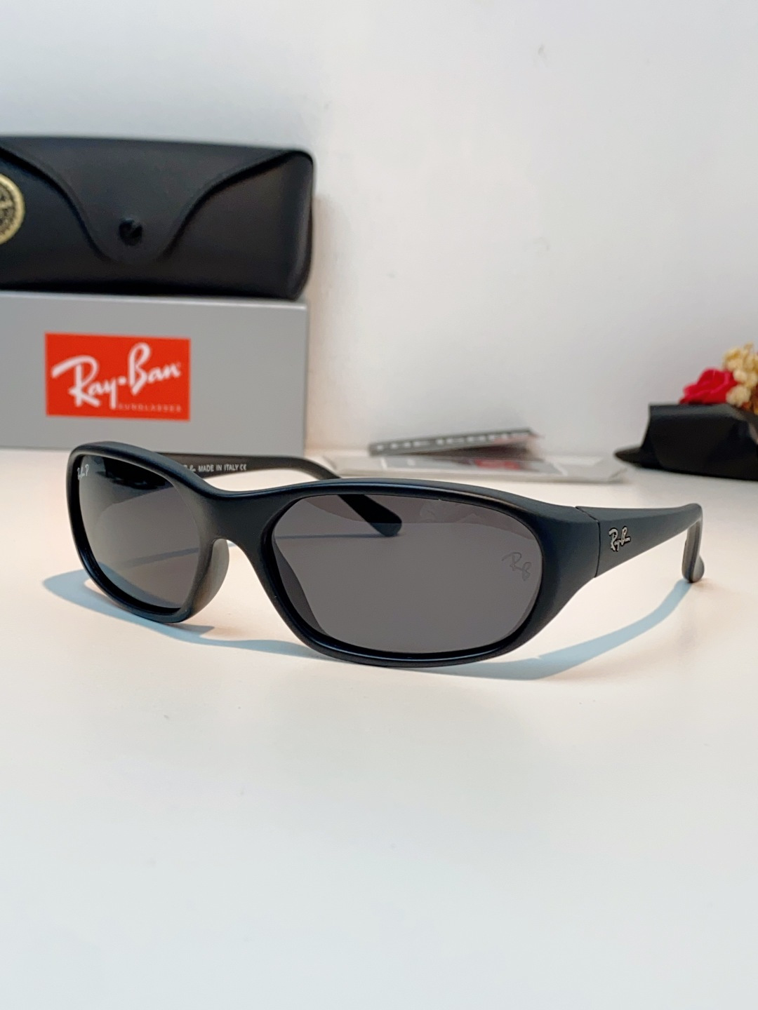 RayBan雷朋 2026新款复古窄框永不过时,经典运动小圆镜上线,全框低调显瘦,窄长镜框修饰方圆脸、鹅 RayBan雷朋 2026新款复古窄框永不过时,经典运动小圆镜上线,全框低调显瘦,窄长镜框修饰方圆脸、鹅
