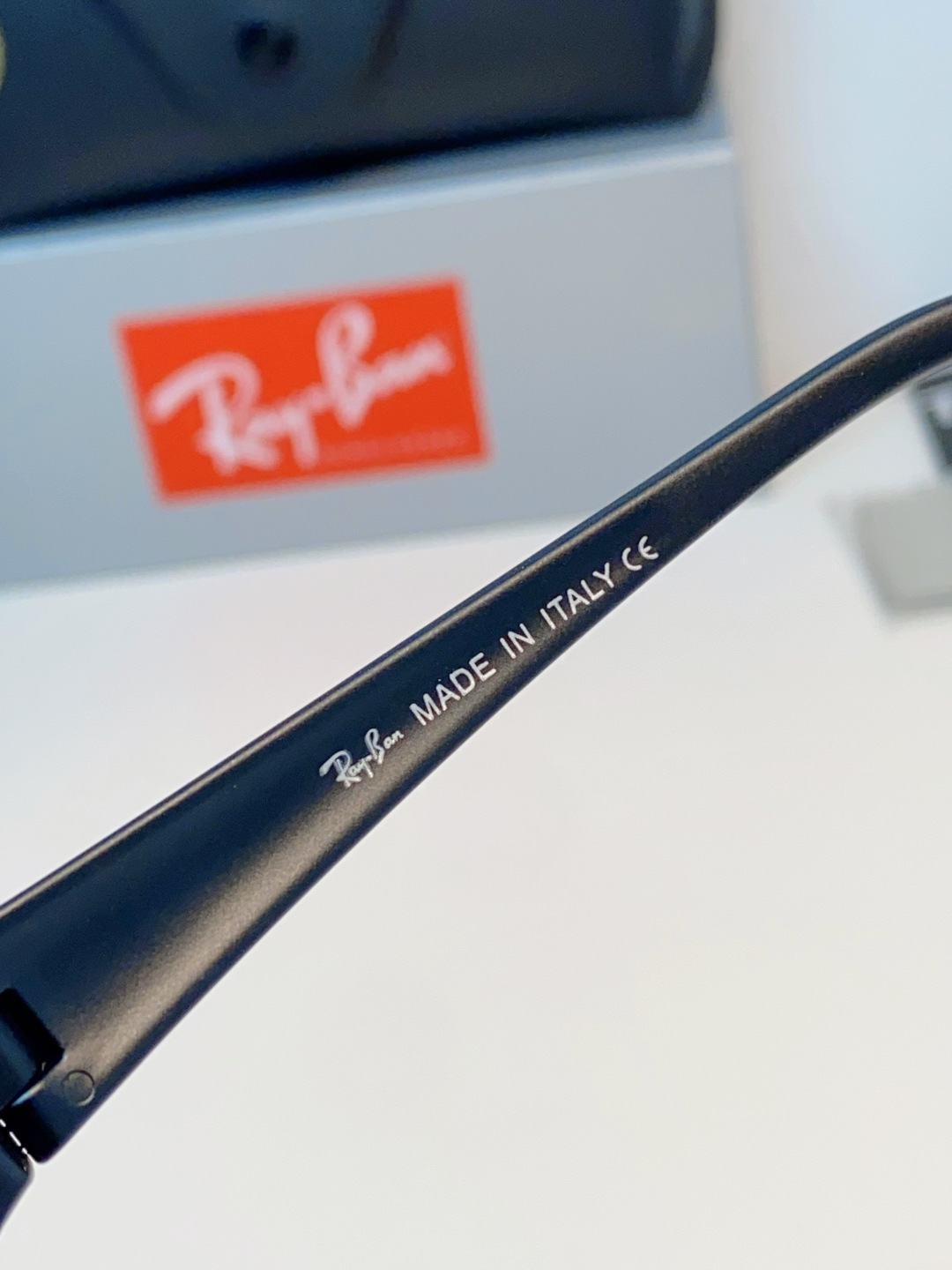 RayBan雷朋 2026新款复古窄框永不过时,经典运动小圆镜上线,全框低调显瘦,窄长镜框修饰方圆脸、鹅 RayBan雷朋 2026新款复古窄框永不过时,经典运动小圆镜上线,全框低调显瘦,窄长镜框修饰方圆脸、鹅