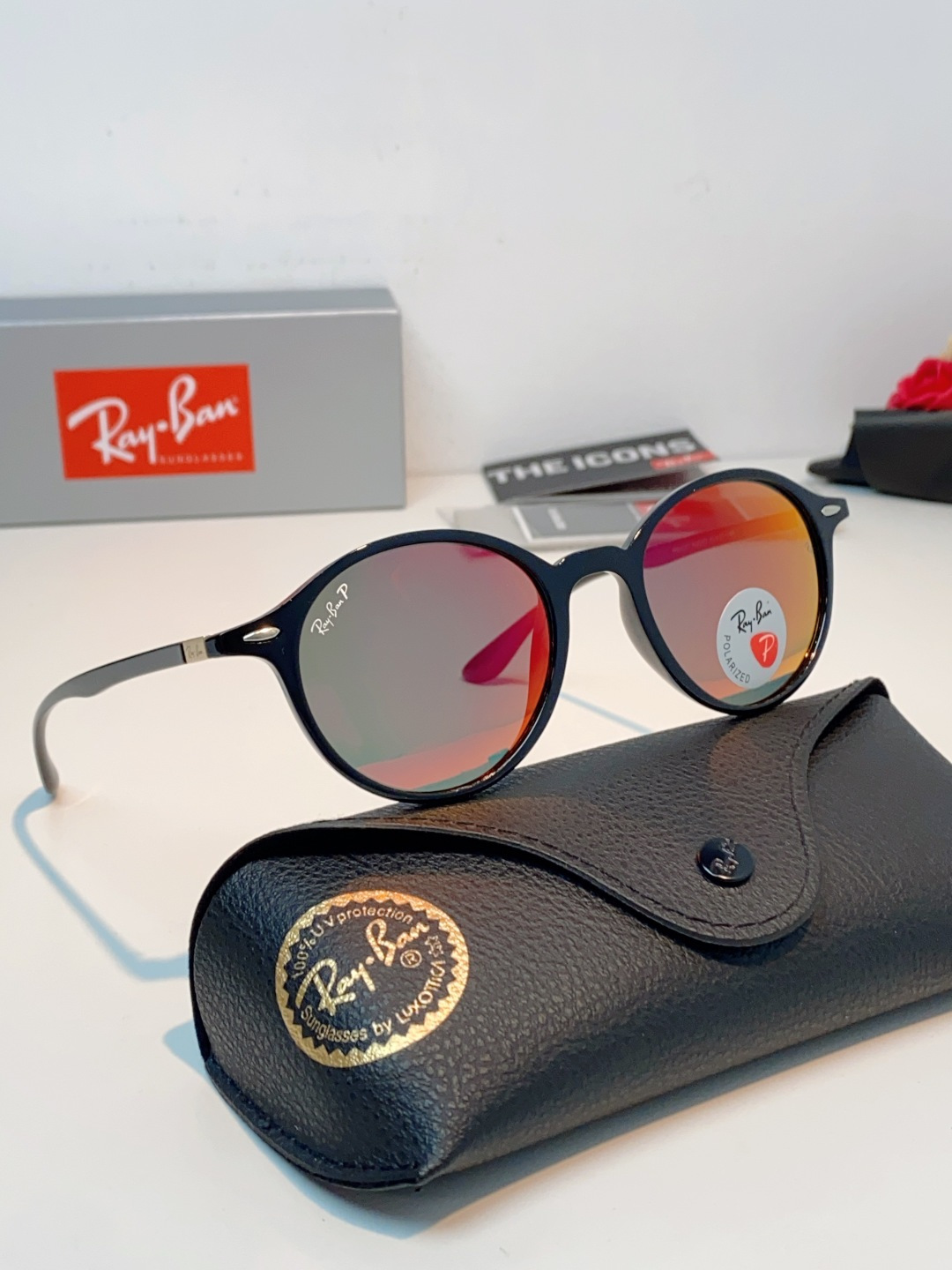 RayBan雷朋 2026新款经典小圆框偏光墨镜上线专柜，复古耐看不挑穿搭，偏光镜片防晒护眼，简约黑框低
