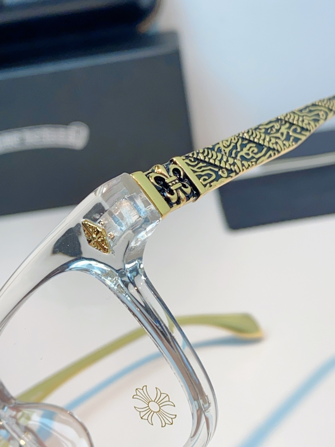 Chrome Hearts 克罗心 2026新款经典黑粗方框版型，利落方正轮廓，强效修饰圆脸、鹅蛋脸、方