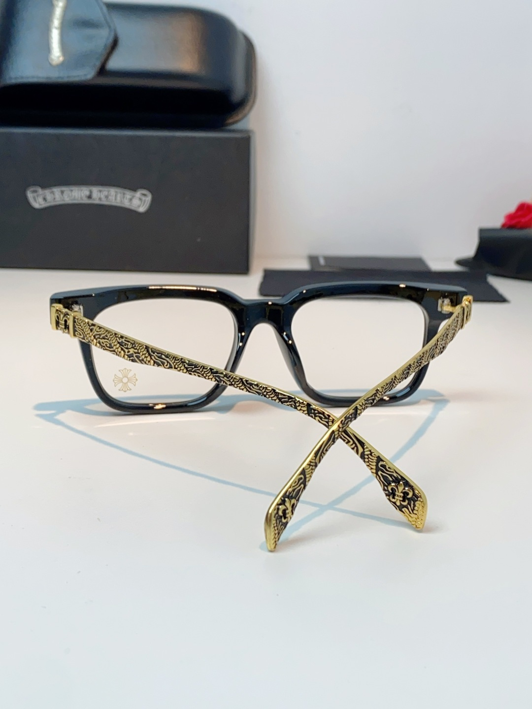 Chrome Hearts 克罗心 2026新款经典黑粗方框版型，利落方正轮廓，强效修饰圆脸、鹅蛋脸、方