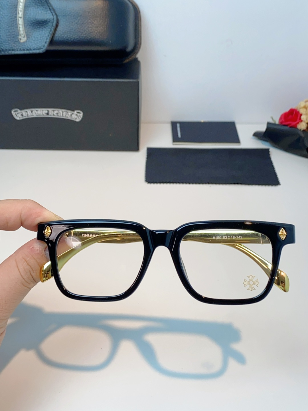 Chrome Hearts 克罗心 2026新款经典黑粗方框版型，利落方正轮廓，强效修饰圆脸、鹅蛋脸、方