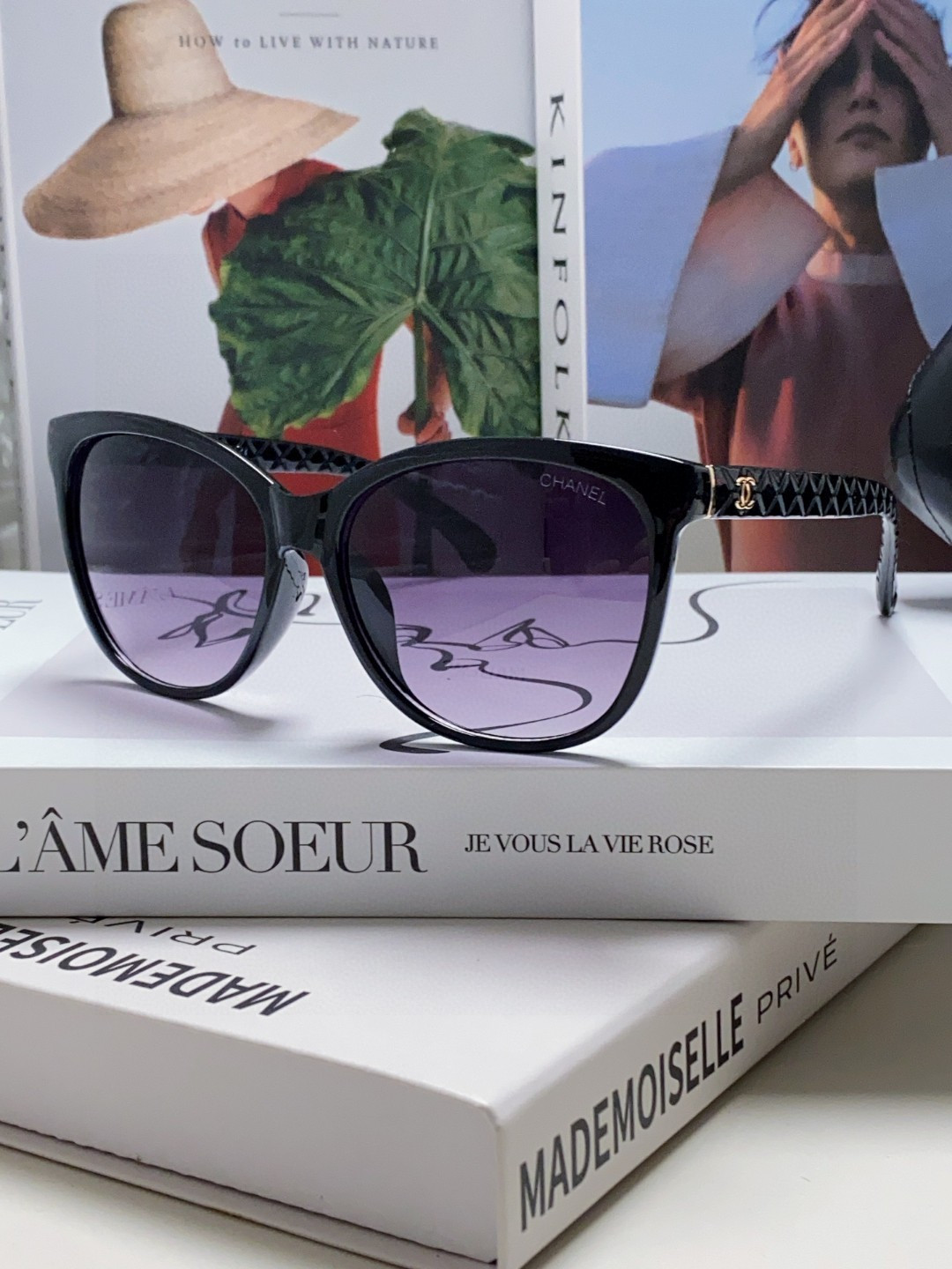 NO:896534,Chanel Chanel 2026 new retro cat eye letter inserts heart and feet Internet celebrity sunglasses women's trendy ins high-end sunglasses, full of trend, glasses, sunglasses, sunglasses, glasses, chanel, chanel19860909Chanel香奈儿 2026新款复古猫眼字母插心脚网红墨镜女潮ins高级感太阳镜 潮流十足 眼镜墨镜太阳镜,眼镜,chanel,chanel,glasses