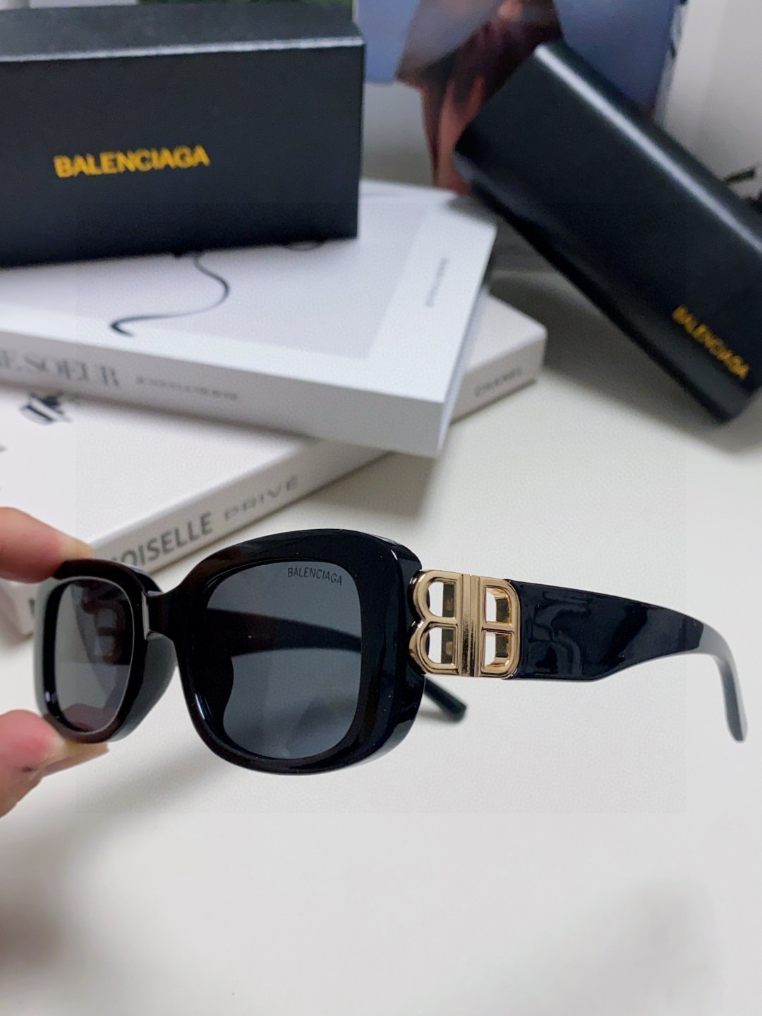 Balenciaga巴黎世家2026新品墨镜女潮流经典BB窄框太阳镜 BB0310SK