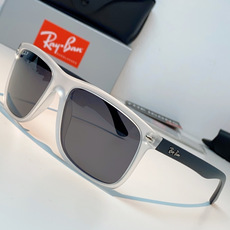 RayBan雷朋 2026新款百搭方框墨镜,通透磨砂白框视觉降温,夏日专属清爽感。高清偏光镜片,防晒护眼两不误,修饰各种 RayBan雷朋 2026新款百搭方框墨镜,通透磨砂白框视觉降温,夏日专属清爽感。高清偏光镜片,防晒护眼两不误,修饰各种