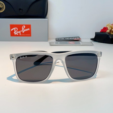 RayBan雷朋 2026新款百搭方框墨镜,通透磨砂白框视觉降温,夏日专属清爽感。高清偏光镜片,防晒护眼两不误,修饰各种 RayBan雷朋 2026新款百搭方框墨镜,通透磨砂白框视觉降温,夏日专属清爽感。高清偏光镜片,防晒护眼两不误,修饰各种