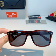 RayBan雷朋 2026新款百搭方框墨镜,通透磨砂白框视觉降温,夏日专属清爽感。高清偏光镜片,防晒护眼两不误,修饰各种 RayBan雷朋 2026新款百搭方框墨镜,通透磨砂白框视觉降温,夏日专属清爽感。高清偏光镜片,防晒护眼两不误,修饰各种
