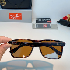 RayBan雷朋 2026新款百搭方框墨镜,通透磨砂白框视觉降温,夏日专属清爽感。高清偏光镜片,防晒护眼两不误,修饰各种 RayBan雷朋 2026新款百搭方框墨镜,通透磨砂白框视觉降温,夏日专属清爽感。高清偏光镜片,防晒护眼两不误,修饰各种