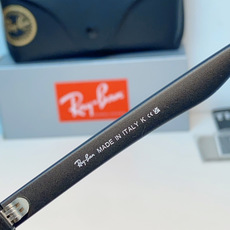 RayBan雷朋 2026新款百搭方框墨镜,通透磨砂白框视觉降温,夏日专属清爽感。高清偏光镜片,防晒护眼两不误,修饰各种 RayBan雷朋 2026新款百搭方框墨镜,通透磨砂白框视觉降温,夏日专属清爽感。高清偏光镜片,防晒护眼两不误,修饰各种