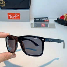 RayBan雷朋 2026新款百搭方框墨镜,通透磨砂白框视觉降温,夏日专属清爽感。高清偏光镜片,防晒护眼两不误,修饰各种 RayBan雷朋 2026新款百搭方框墨镜,通透磨砂白框视觉降温,夏日专属清爽感。高清偏光镜片,防晒护眼两不误,修饰各种