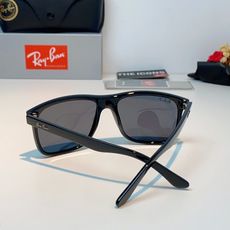 RayBan雷朋 2026新款百搭方框墨镜,通透磨砂白框视觉降温,夏日专属清爽感。高清偏光镜片,防晒护眼两不误,修饰各种 RayBan雷朋 2026新款百搭方框墨镜,通透磨砂白框视觉降温,夏日专属清爽感。高清偏光镜片,防晒护眼两不误,修饰各种