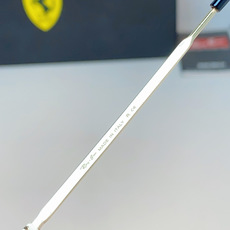 RayBan雷朋 Ferrari法拉利 跃马联名金属,鎏金细框自带高级质感,多边形框型巨显脸小 轻量镜架久戴无负担,可配 RayBan雷朋 Ferrari法拉利 跃马联名金属,鎏金细框自带高级质感,多边形框型巨显脸小 轻量镜架久戴无负担,可配
