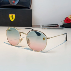 RayBan雷朋 Ferrari联名复古圆框太阳镜,把超跑的利落格调戴在脸上。哑光细金属镜架纤细轻盈,久戴无压鼻负担,经 RayBan雷朋 Ferrari联名复古圆框太阳镜,把超跑的利落格调戴在脸上。哑光细金属镜架纤细轻盈,久戴无压鼻负担,经