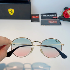 RayBan雷朋 Ferrari联名复古圆框太阳镜,把超跑的利落格调戴在脸上。哑光细金属镜架纤细轻盈,久戴无压鼻负担,经 RayBan雷朋 Ferrari联名复古圆框太阳镜,把超跑的利落格调戴在脸上。哑光细金属镜架纤细轻盈,久戴无压鼻负担,经