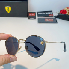 RayBan雷朋 Ferrari联名复古圆框太阳镜,把超跑的利落格调戴在脸上。哑光细金属镜架纤细轻盈,久戴无压鼻负担,经 RayBan雷朋 Ferrari联名复古圆框太阳镜,把超跑的利落格调戴在脸上。哑光细金属镜架纤细轻盈,久戴无压鼻负担,经