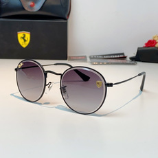 RayBan雷朋 Ferrari联名复古圆框太阳镜,把超跑的利落格调戴在脸上。哑光细金属镜架纤细轻盈,久戴无压鼻负担,经 RayBan雷朋 Ferrari联名复古圆框太阳镜,把超跑的利落格调戴在脸上。哑光细金属镜架纤细轻盈,久戴无压鼻负担,经