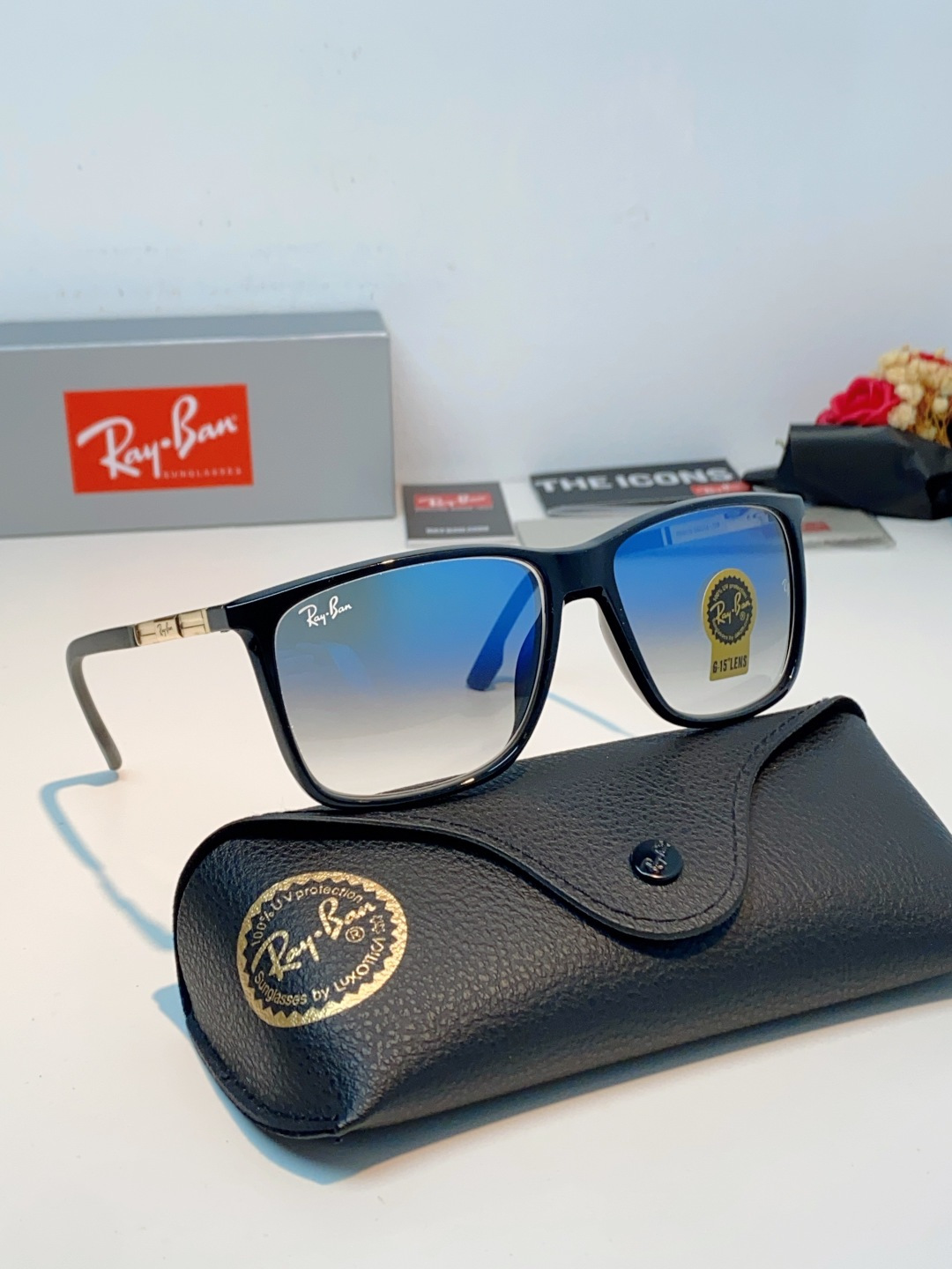 RayBan雷朋 2026新款被问爆的日常万能墨镜✨雷朋这款黑方框真的闭眼入！经典永不过时的方正镜框，镜框搭配浅渐变镜片
