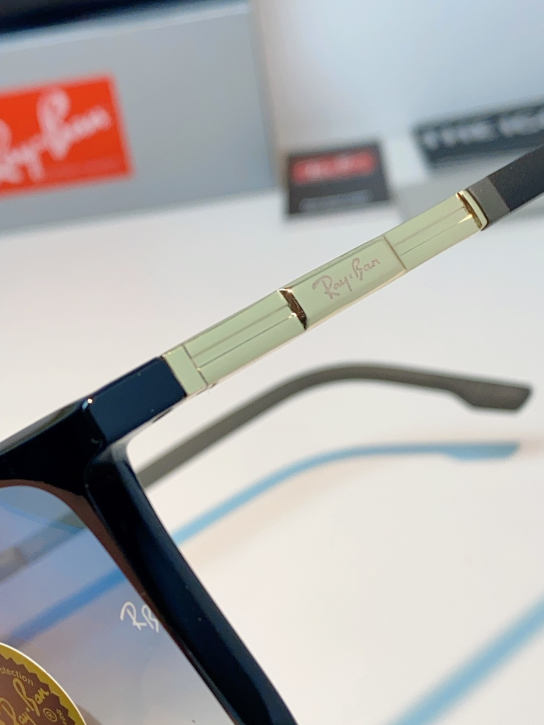 RayBan雷朋 2026新款被问爆的日常万能墨镜✨雷朋这款黑方框真的闭眼入！经典永不过时的方正镜框，镜框搭配浅渐变镜片