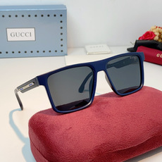 Gucci古奇 2026新款通体亮面醋酸材质打造硬朗大方框,线条利落规整,弱化面部轮廓棱角;圆脸佩戴收缩下颌显脸小,方脸 Gucci古奇 2026新款通体亮面醋酸材质打造硬朗大方框,线条利落规整,弱化面部轮廓棱角;圆脸佩戴收缩下颌显脸小,方脸