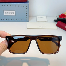Gucci古奇 2026新款通体亮面醋酸材质打造硬朗大方框,线条利落规整,弱化面部轮廓棱角;圆脸佩戴收缩下颌显脸小,方脸 Gucci古奇 2026新款通体亮面醋酸材质打造硬朗大方框,线条利落规整,弱化面部轮廓棱角;圆脸佩戴收缩下颌显脸小,方脸