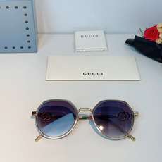 Gucci古奇 2026被问爆的八角墨镜🕶️ 高级感八角金属镜框,不挑脸型! 巧妙修饰颧骨方圆脸直接闭眼冲✨ 镜腿标志性 Gucci古奇 2026被问爆的八角墨镜🕶️ 高级感八角金属镜框,不挑脸型! 巧妙修饰颧骨方圆脸直接闭眼冲✨ 镜腿标志性