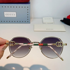 Gucci古奇 2026被问爆的八角墨镜🕶️ 高级感八角金属镜框,不挑脸型! 巧妙修饰颧骨方圆脸直接闭眼冲✨ 镜腿标志性 Gucci古奇 2026被问爆的八角墨镜🕶️ 高级感八角金属镜框,不挑脸型! 巧妙修饰颧骨方圆脸直接闭眼冲✨ 镜腿标志性