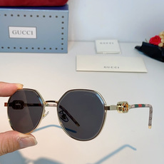 Gucci古奇 2026被问爆的八角墨镜🕶️ 高级感八角金属镜框,不挑脸型! 巧妙修饰颧骨方圆脸直接闭眼冲✨ 镜腿标志性 Gucci古奇 2026被问爆的八角墨镜🕶️ 高级感八角金属镜框,不挑脸型! 巧妙修饰颧骨方圆脸直接闭眼冲✨ 镜腿标志性