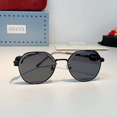 Gucci古奇 2026被问爆的八角墨镜🕶️ 高级感八角金属镜框,不挑脸型! 巧妙修饰颧骨方圆脸直接闭眼冲✨ 镜腿标志性 Gucci古奇 2026被问爆的八角墨镜🕶️ 高级感八角金属镜框,不挑脸型! 巧妙修饰颧骨方圆脸直接闭眼冲✨ 镜腿标志性