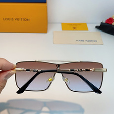 LOUISVUITTON路易威登 LV一体式飞行员大框墨镜|酷感气场担当🕶整片式连体镜片设计,视野开阔大气,巨显脸小 LOUISVUITTON路易威登 LV一体式飞行员大框墨镜|酷感气场担当🕶整片式连体镜片设计,视野开阔大气,巨显脸小