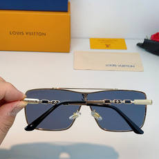 LOUISVUITTON路易威登 LV一体式飞行员大框墨镜|酷感气场担当🕶整片式连体镜片设计,视野开阔大气,巨显脸小 LOUISVUITTON路易威登 LV一体式飞行员大框墨镜|酷感气场担当🕶整片式连体镜片设计,视野开阔大气,巨显脸小