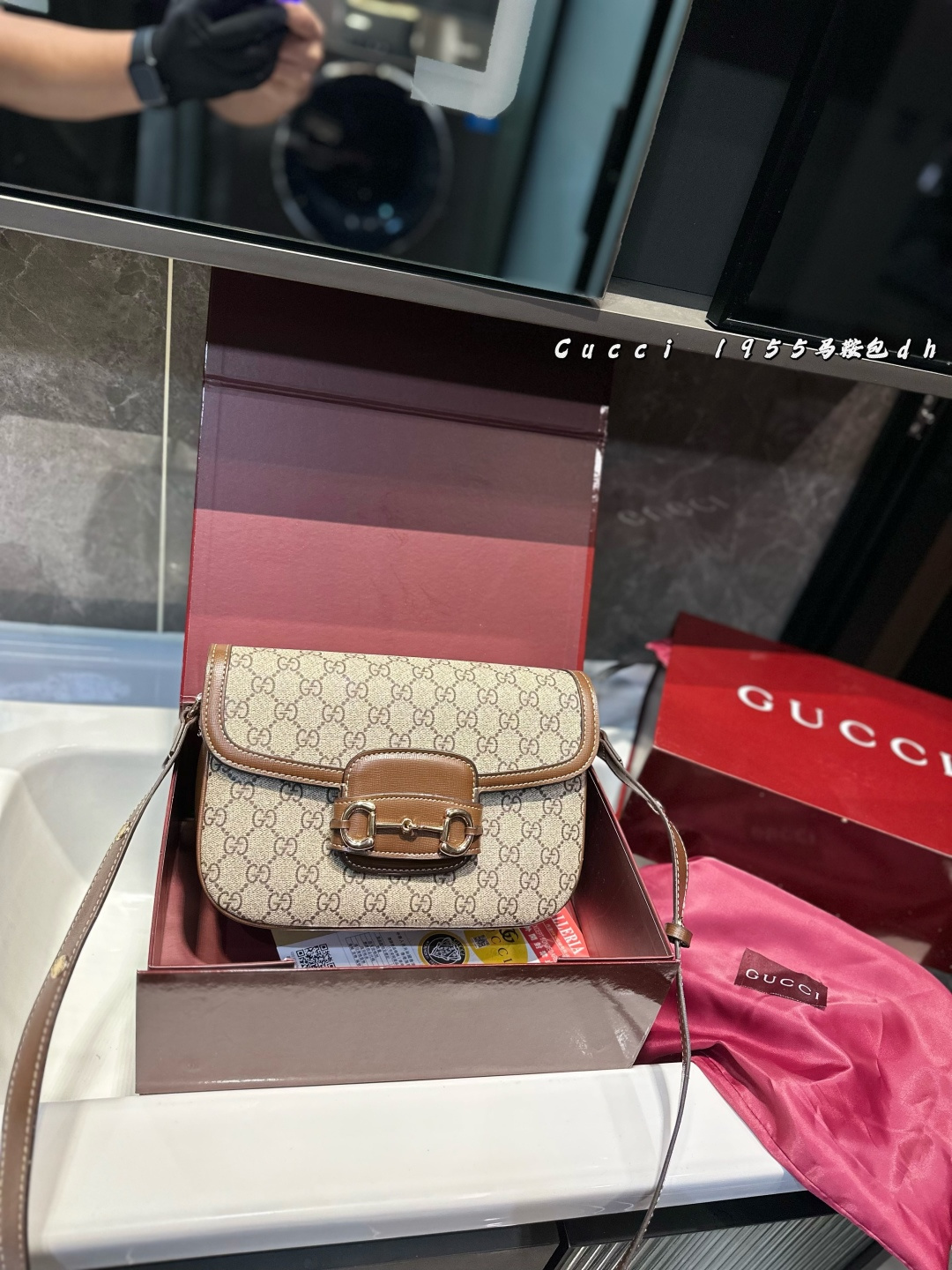 ❤️ (礼盒包装)❤️ Gucci 古驰新款1955马鞍包💕 经典马衔扣金属logo, 复古气息十足✅ 质感超👍,肩带可️自由调节~ 优雅经典,超级百搭款! ×19