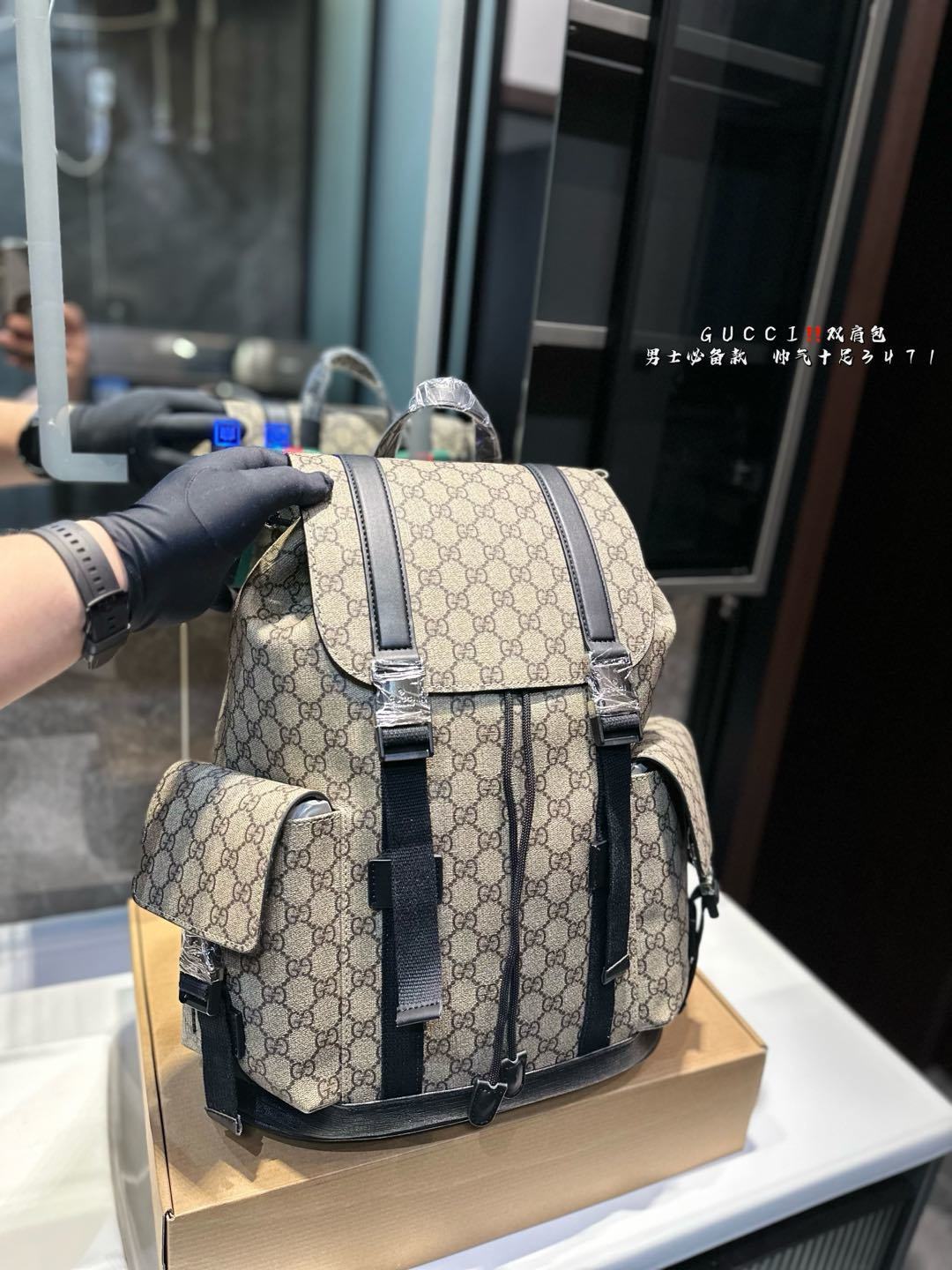 ❤️ ❤️ Gucci 古奇印花双G 双肩包 背包 书包 采用精湛镶嵌细工,实物拍摄 原厂原版面料 配送防尘布袋 34 x 42