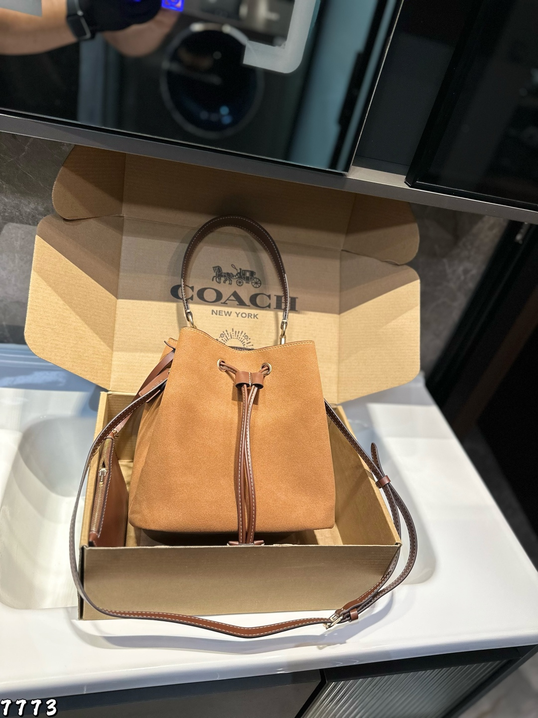 ❤️💰380（礼盒包装）❤️ COACH 蔻驰水桶 复古系列-百搭神器 原单面料 手感超好 大容量 颜色刚刚好 又精致 尺寸21 22