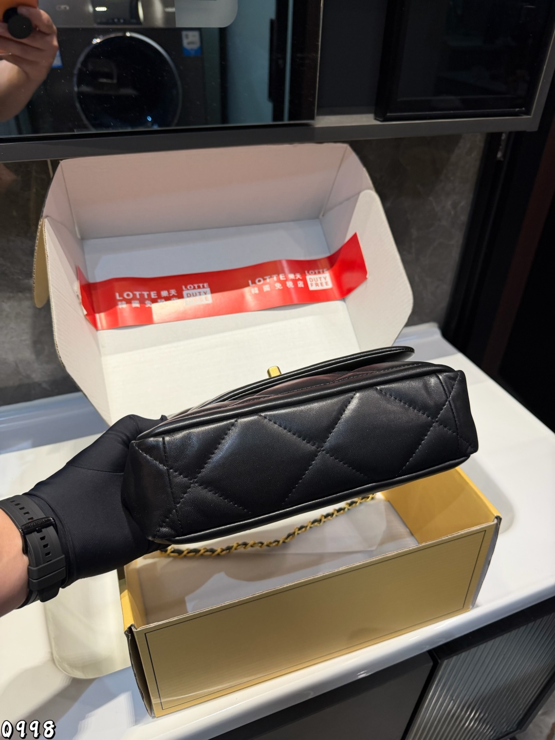 ❤️P260❤️
𝘝𝘪𝘯𝘵𝘢𝘨𝘦 Chanel链条包 
慵懒随性又好背
上身满满的惊喜
高级慵懒又随性
彻底心动的一只
size：25.15cm