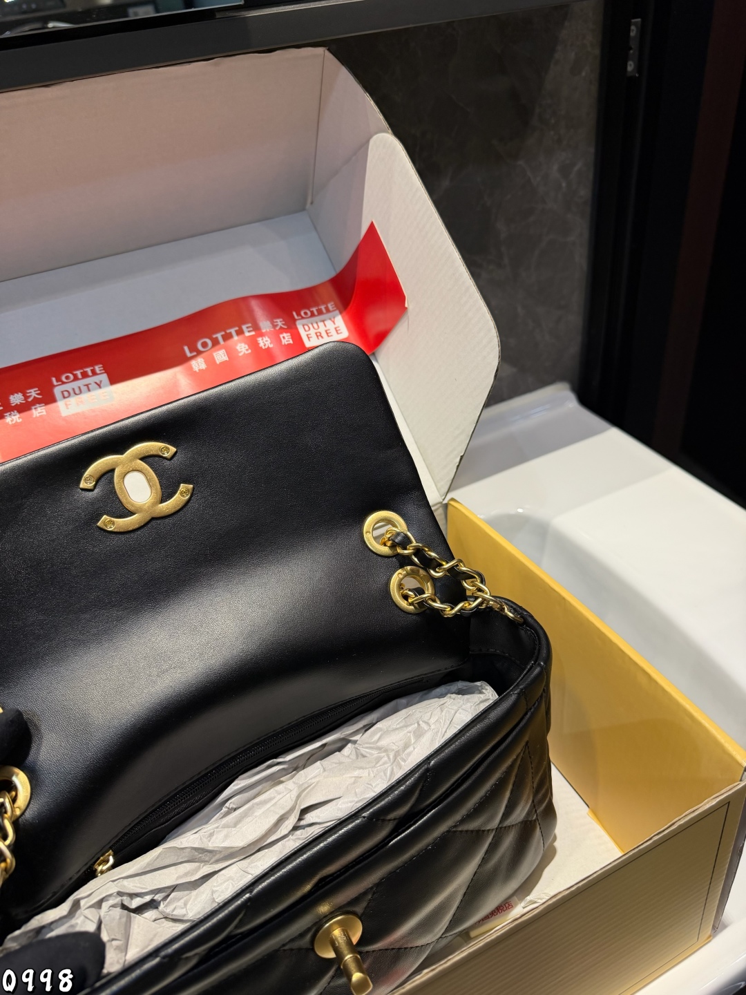 ❤️P260❤️
𝘝𝘪𝘯𝘵𝘢𝘨𝘦 Chanel链条包 
慵懒随性又好背
上身满满的惊喜
高级慵懒又随性
彻底心动的一只
size：25.15cm