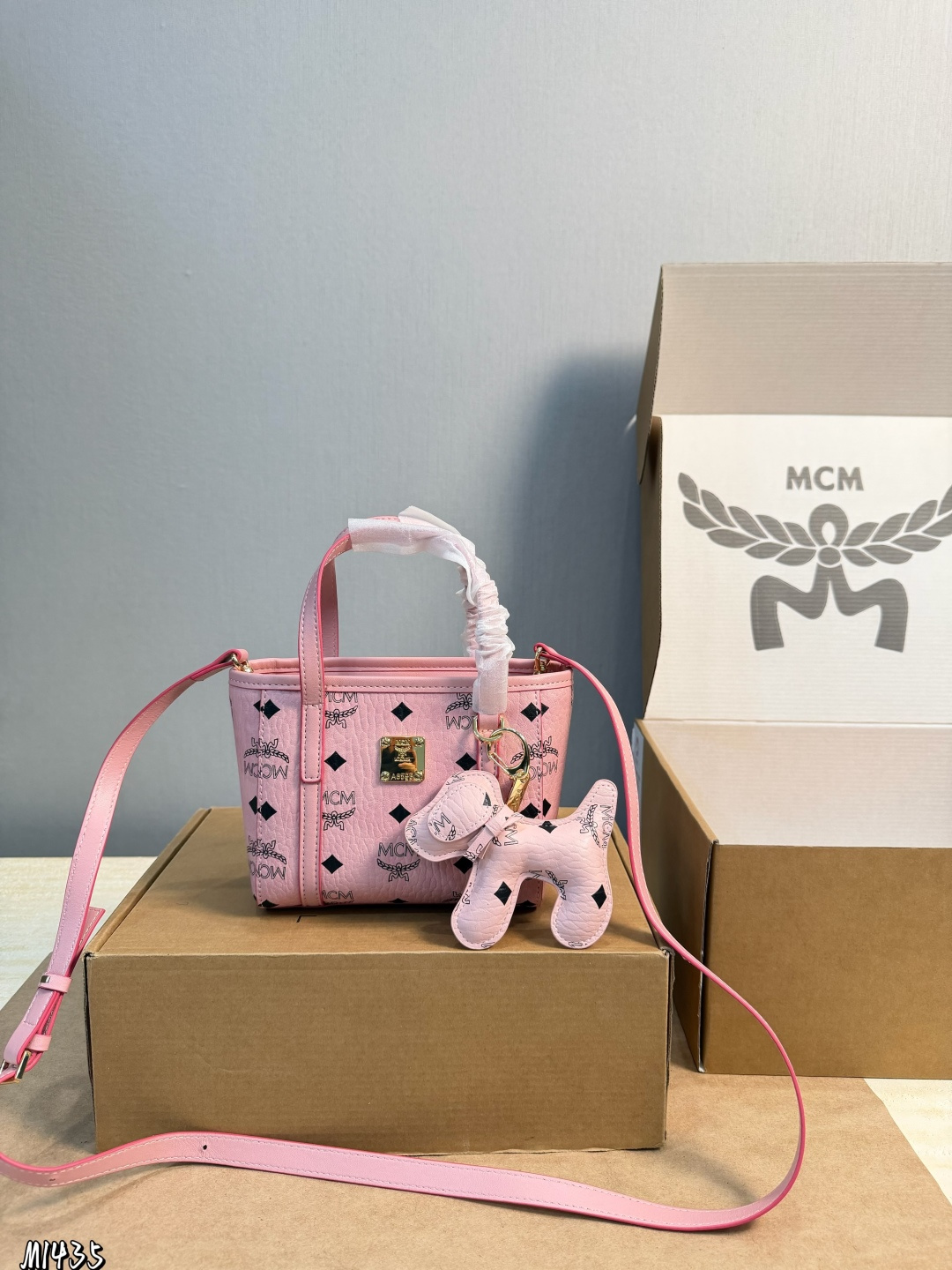 ❤️p145 (embalaje de regalo) ❤️ Cesta MCM, cuanto más la miras, más linda se ve. Combinación de colores clásica, capacid…