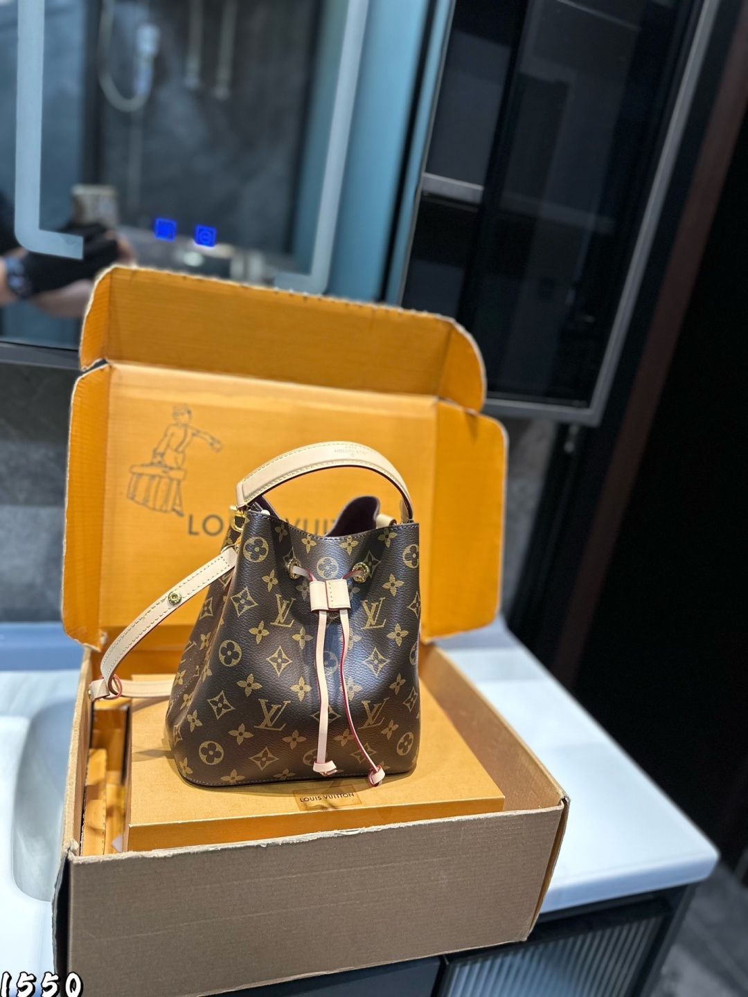 _db99s58osSIcX3r7gfX-Z4LSiUsv5zP7uM7WHRg