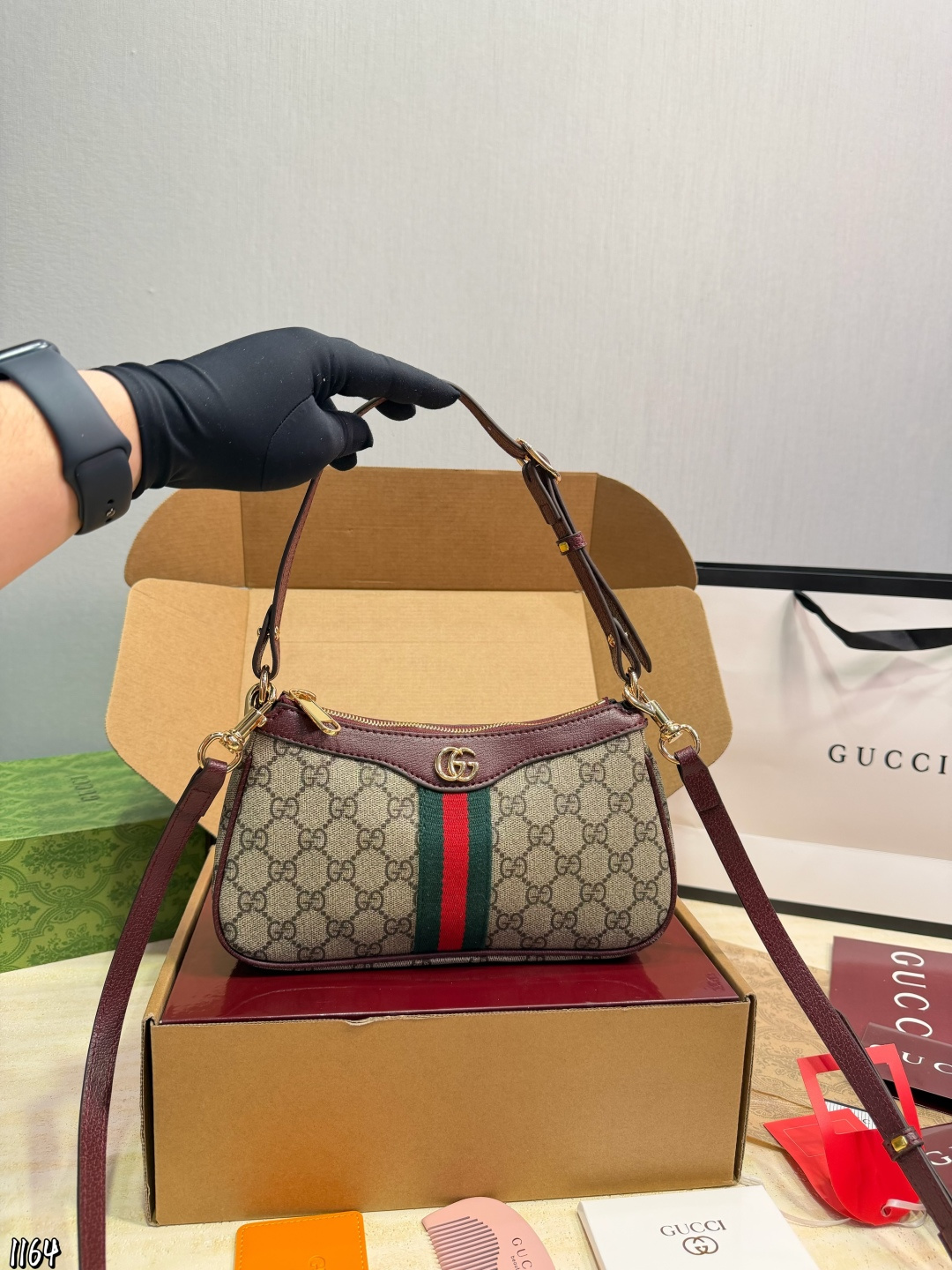 ️P248 Gift Box Packaging ️ | Gucci Ophidia Armpit Bag | The More You Use It, The Better It Looks. It Can Be Retro Or Fashionable | Paired With Accessories, It Is Another Style | Practical Without Being Exaggerated | It Is Our Favorite Element In The Matching | Size: 25 6 13